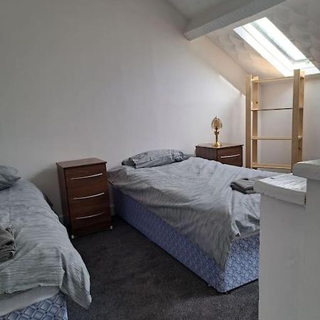 1 Bed Apart Dowlais Exteriör bild