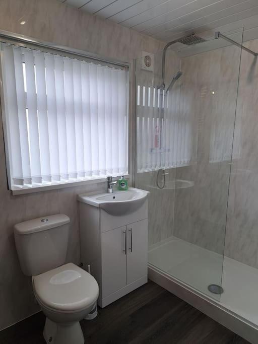 1 Bed Apart Dowlais Exteriör bild